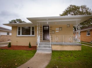 17539 Williams St, Lansing, IL 60438