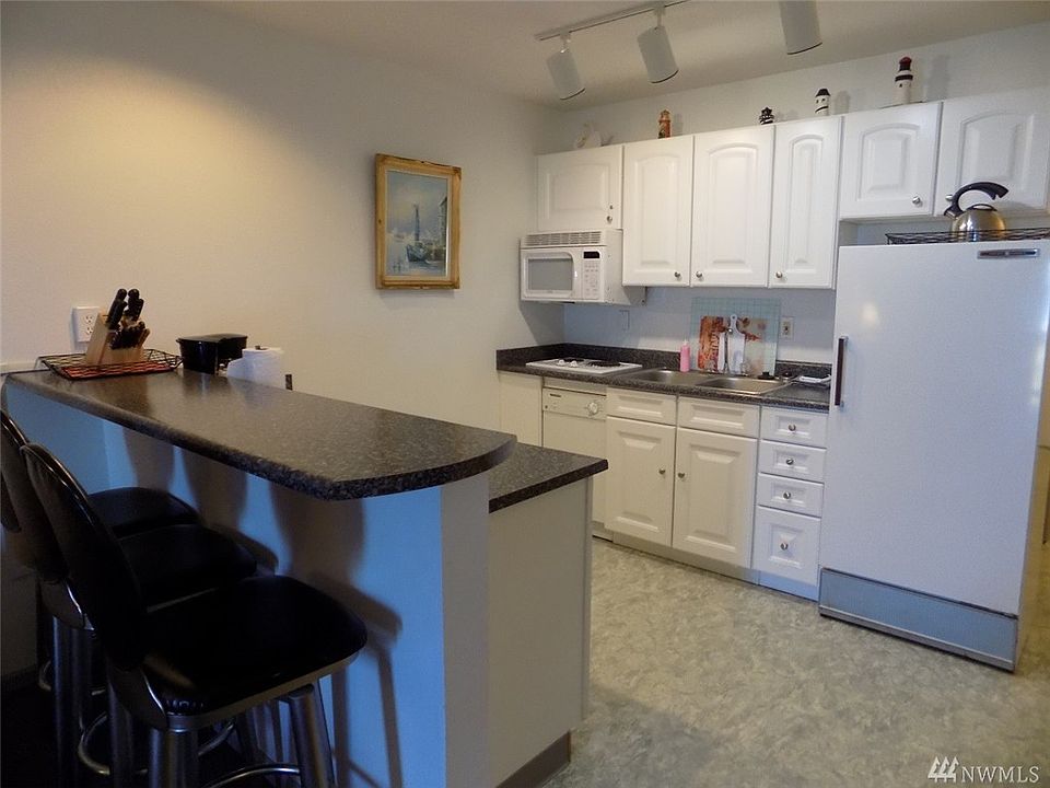 1st image of 304 14th St NW #317