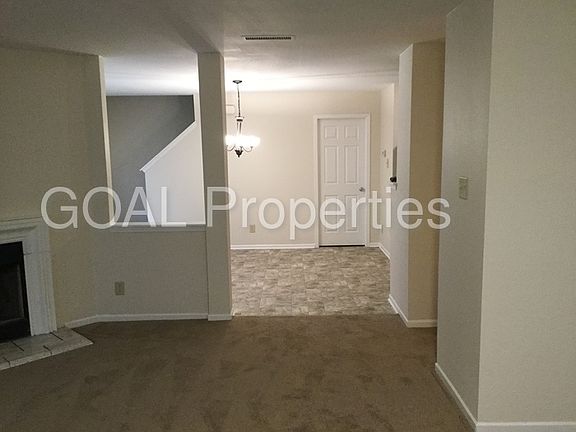 2nd image of 12134 E 141st St