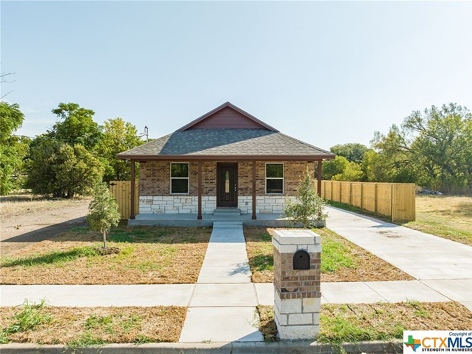 2808 S 8th St, Waco, TX 76706 Zillow