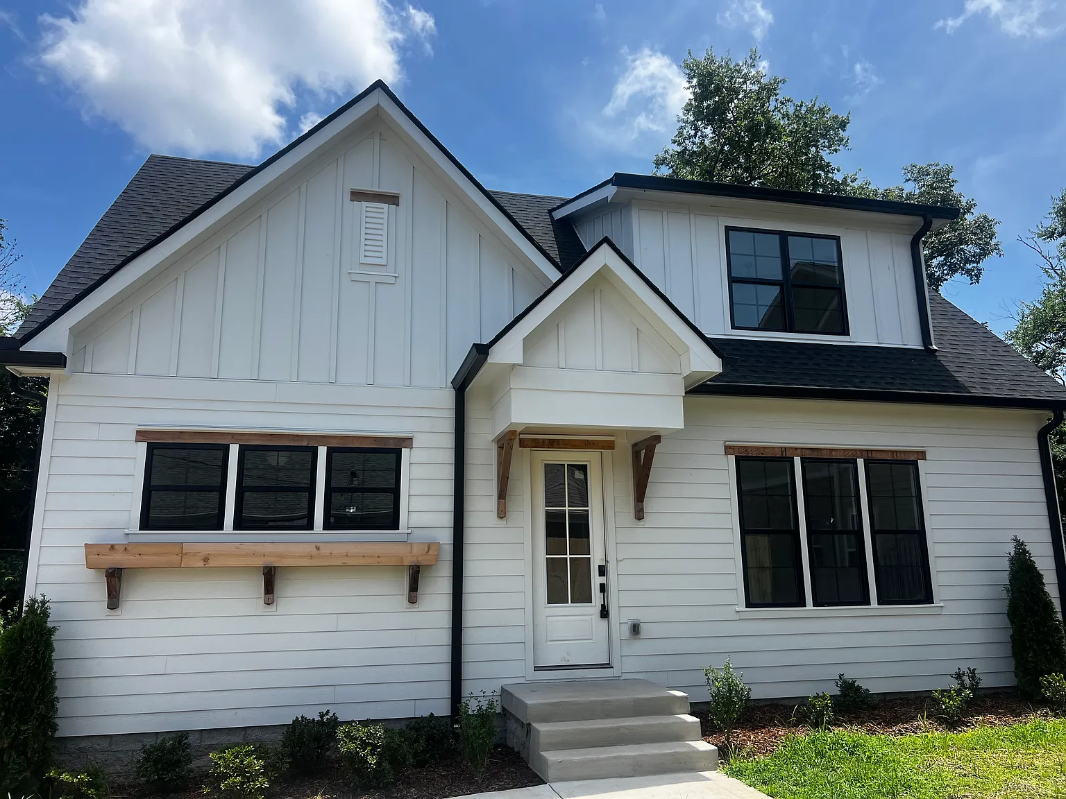 4 bed, 3.5 bath, 1891 sqft, $4,250 — Photo 1