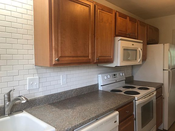 5th image of 1324 W 6th Ave #C