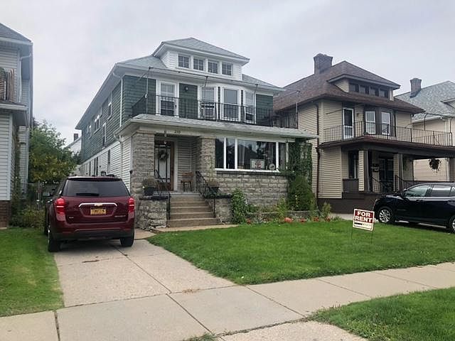 1st image of 210 Colvin Ave #2