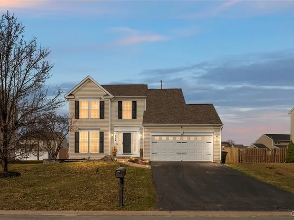 5544 Rockhampton Path, Clay, NY 13041