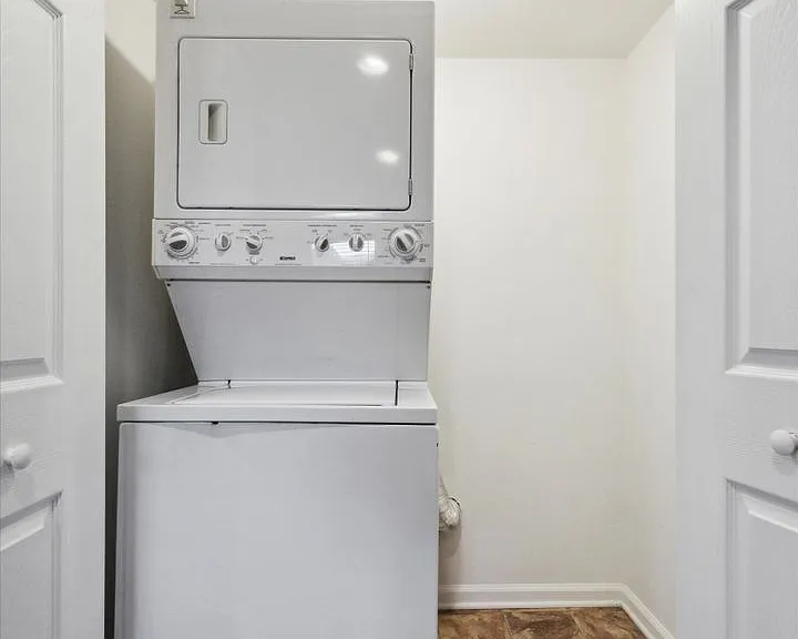 113 S Worthington St — Photo 9