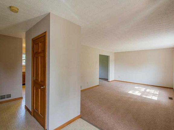 4th image of 5492 Brixston Ct