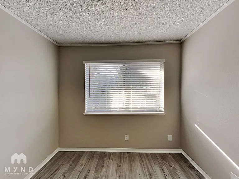 6439 Big Pine Way #1 — Photo 10