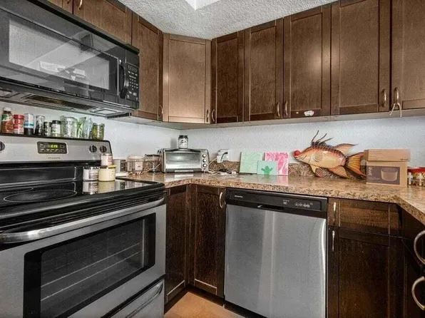 117 Yacht Club Way, Hypoluxo, FL