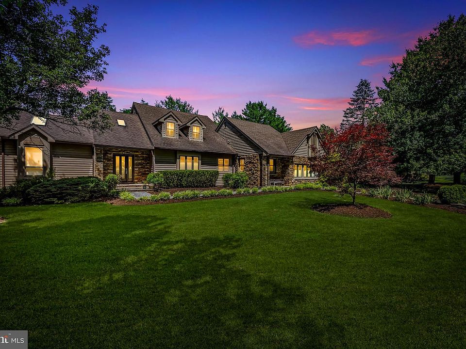 1st image of 77 Seminary Farm Rd