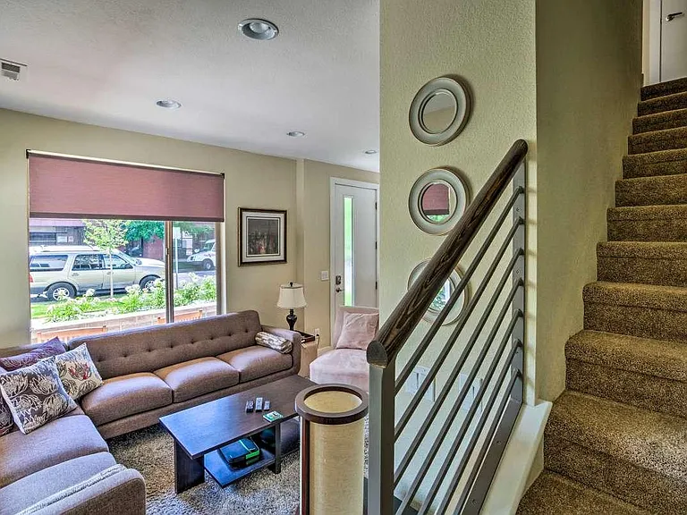 2154 Decatur St — Photo 11