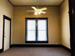 327 11th St, Lake Charles, LA 70601