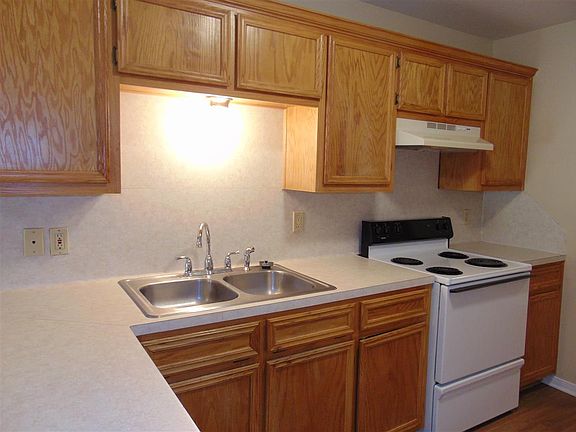 2nd image of 403 S Ave S #A