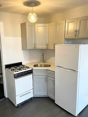 Rented by Ink Realty Services LLC | media 4