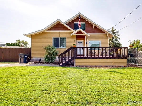 529 SW 1st, College Place, WA 99324