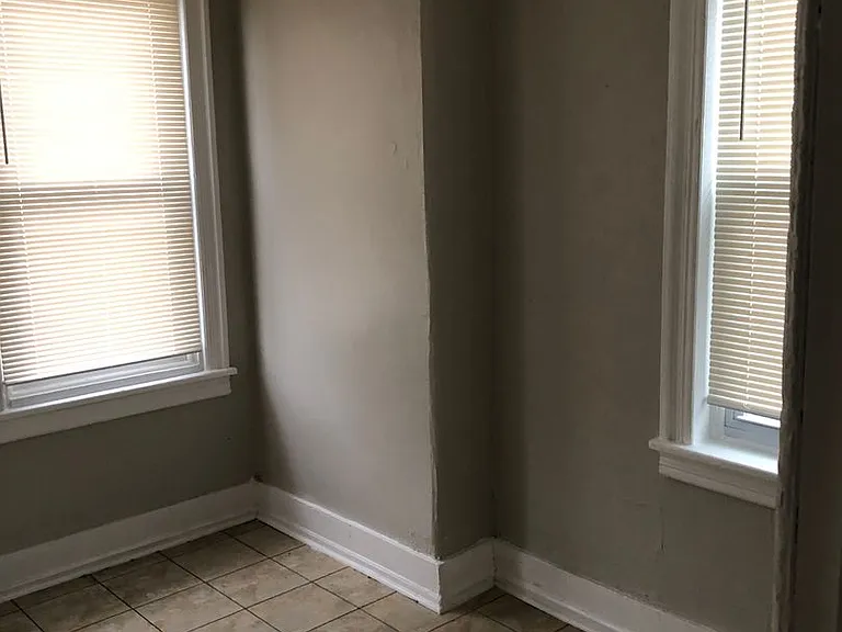 1232 West Somerset Street — Photo 36