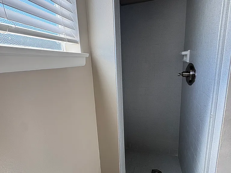 1531 Sansinena Ln — Photo 8