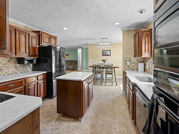30th image of this home