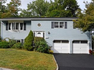 60 Daniel St, Dover, NJ 07801