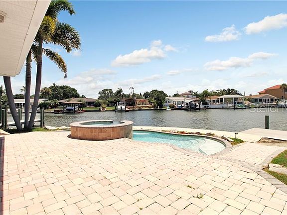 3rd image of 3903 Americana Dr