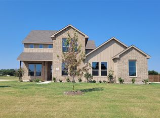 303 Crystal Lake Ln, Red Oak, TX 75154