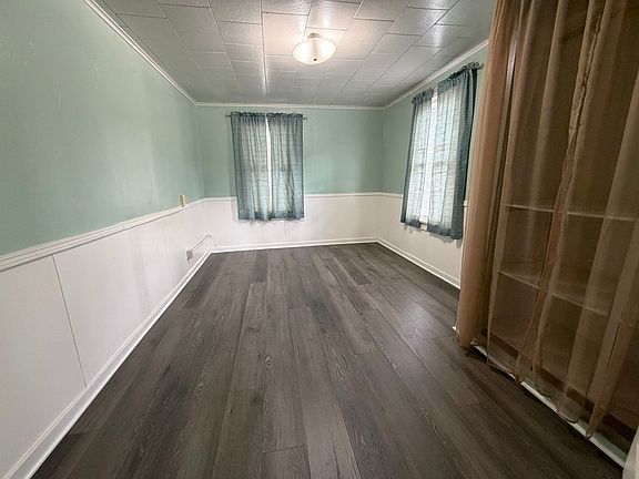 5th image of 785 Park Hill Ln