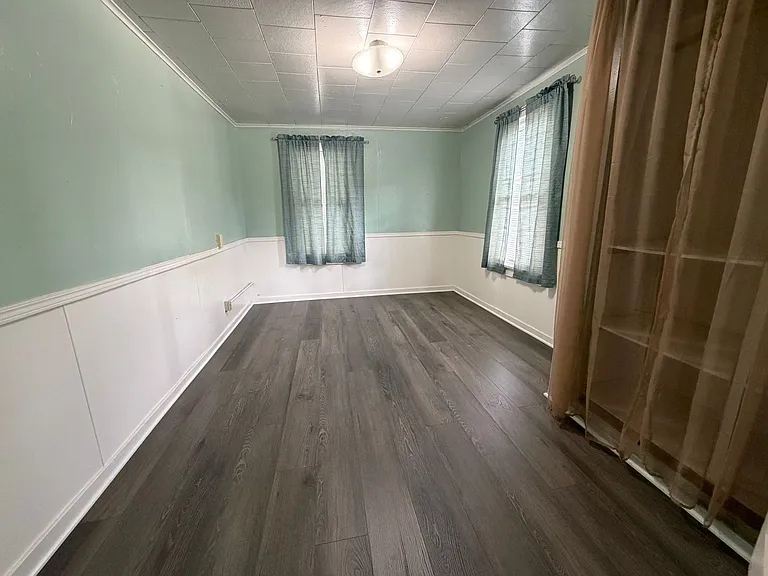 785 Park Hill Ln — Photo 5
