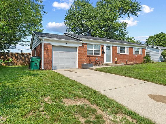 3rd image of 724 Maple Ln