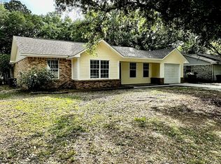 909 Orange St, Ocean Springs, MS 39564