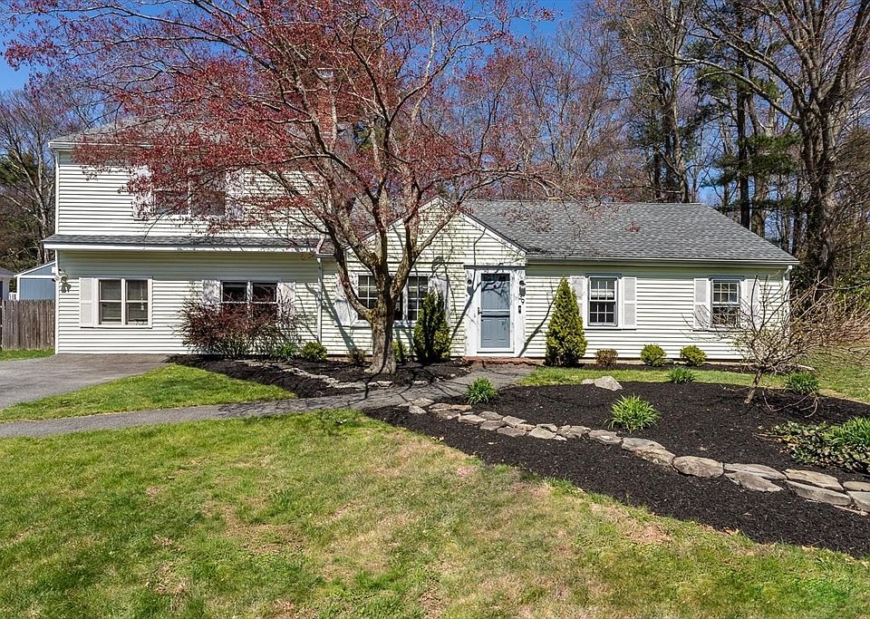 1st image of 39 Birchcroft Rd