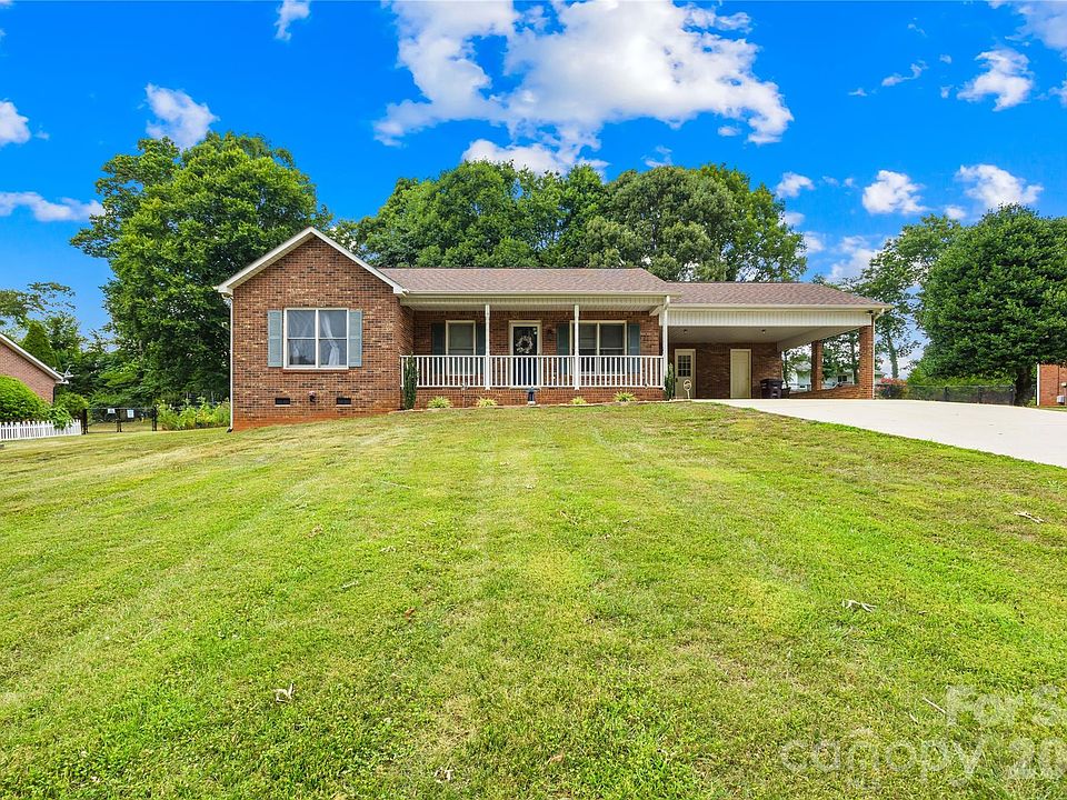 1st image of 156 Doe Trail Ln