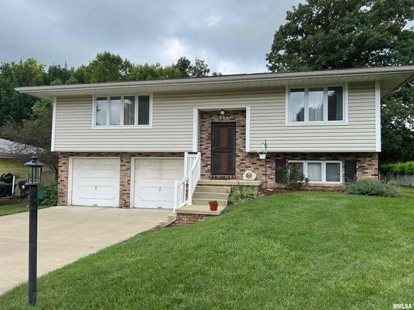 804 Belaire Dr, Washington, IL 61571