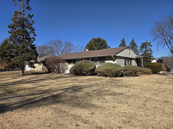 3rd image of 2104 Delcy Dr
