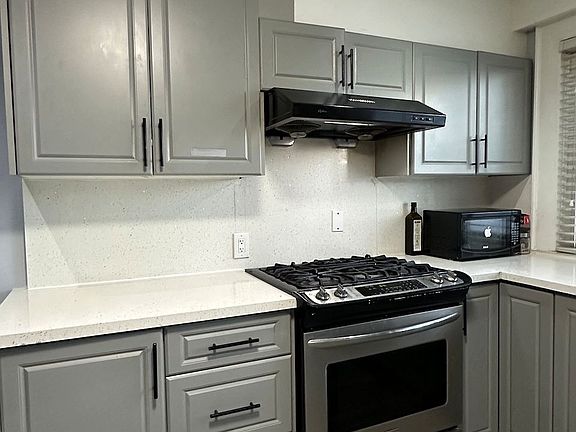5th image of 398 Albion Rd