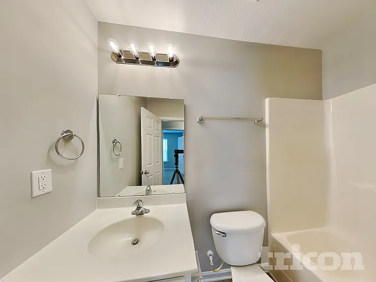 226 Blazer Dr — Photo 13