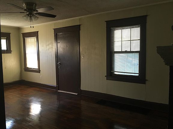 3rd image of 5135 Indiana Ave