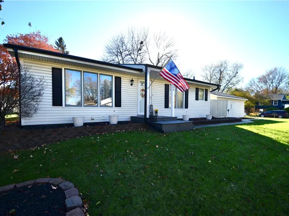308 NW 7th St, Grimes, IA 50111