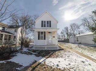 1324 N 9th St, Quincy, IL 62301