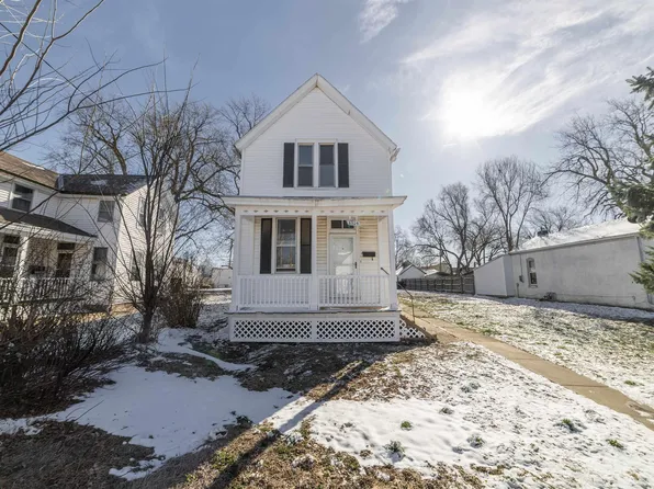 1324 N 9th St, Quincy, IL 62301