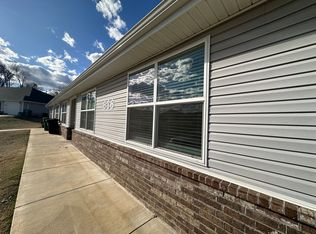 636 Hidden Springs Dr #3, Decatur, AR 72722