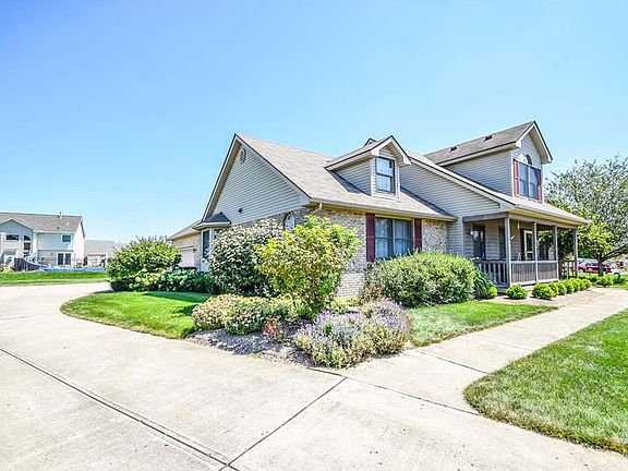 5th image of 695 Primrose Ct