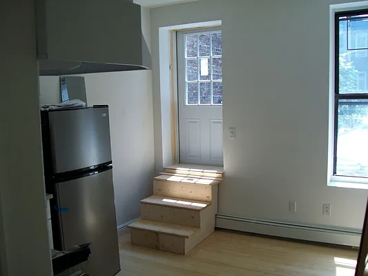 Rented by Flatiron Real Estate Advisors LLC | media 9