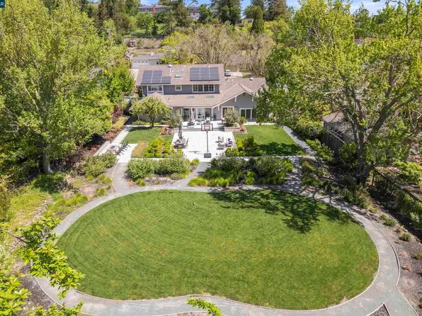 246 Overhill Rd, Orinda, CA 94563
