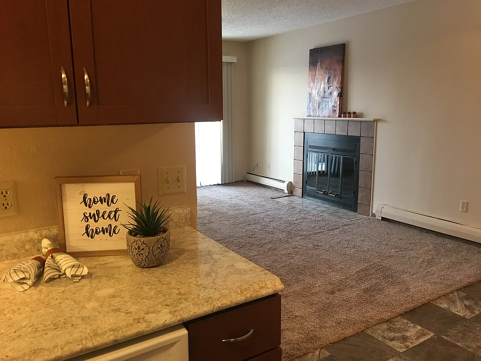 Kirkwood Manor Apartments