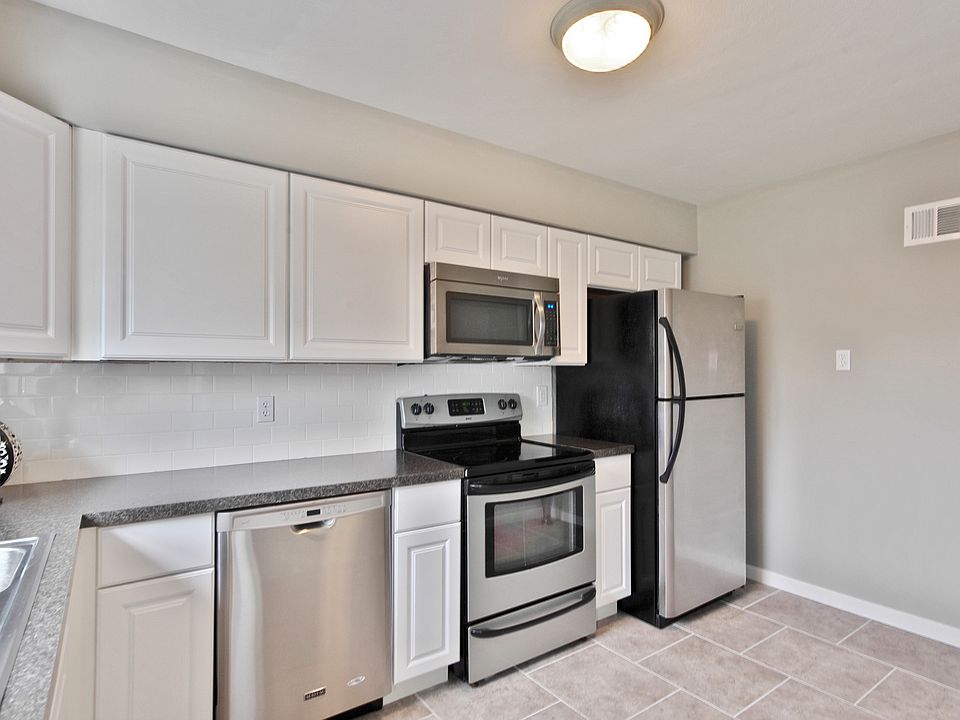 1st image of 9128 Flores Dr