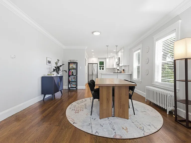 18 Sylvester Rd #2 — Photo 5