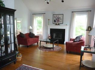 114 Pinebrooke Dr, Westerville, OH 43082