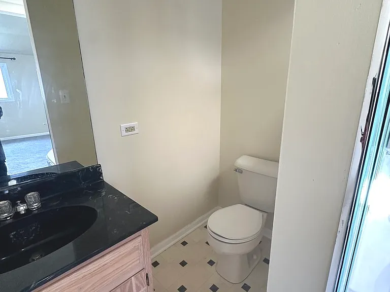 22591 Brian Ln — Photo 11