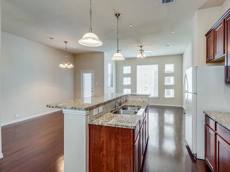 2326 Stutz Dr #103 — Photo 7
