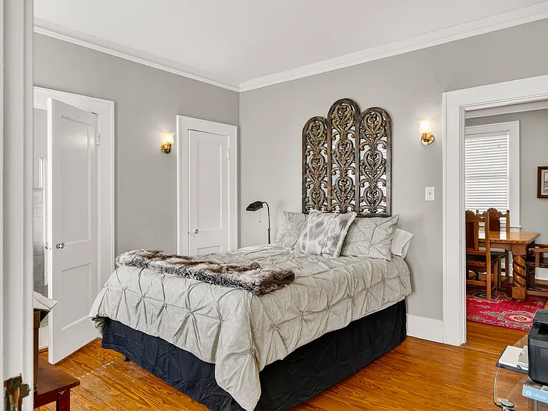 505 E 49th St #B — Photo 15
