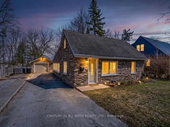 45 Grove St W, Barrie, ON L4N 1M6